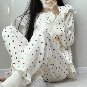 카미 프릴 도트 투피스 잠옷 (1 color)